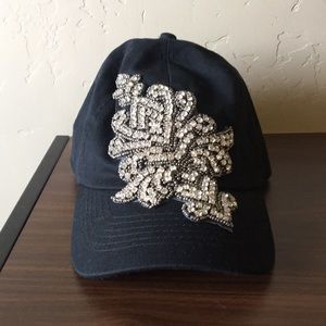 Fashion baseball cap with rhinestone accents